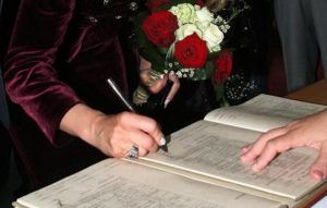 Câte acte de naştere, căsătorie şi deces s-au înregistrat în Mureş, în 2017