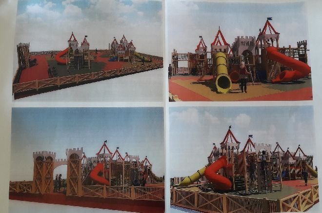 FOTO: Complex de joacă, în pregătire pe Bulevardul Cetăţii din Târgu-Mureş