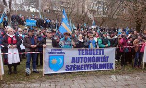 Aproximativ 2.000 de persoane, la marşul pentru autonomie de la Târgu-Mureş