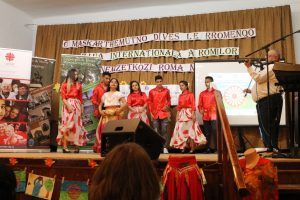FOTO: Dans și veselie de Ziua Romilor la Sîngeorgiu de Mureș