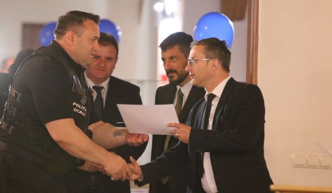 FOTO: Opt ani de Poliţie Locală la Târgu-Mureş. Premii pentru cei mai buni voluntari şi sportivi poliţişti locali