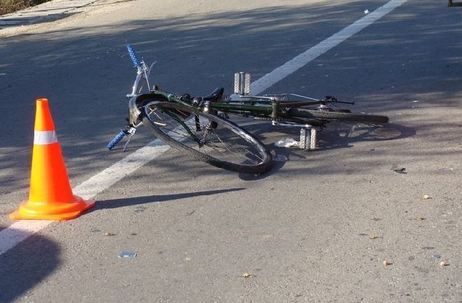 Biciclist de 5 ani accidentat de o autoutilitară