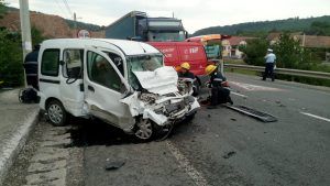 Intervenție a pompierilor mureșeni la un accident în Fiser, Brașov