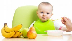 Introducerea cărnii în alimentația bebelușului – medicul pediatru răspunde