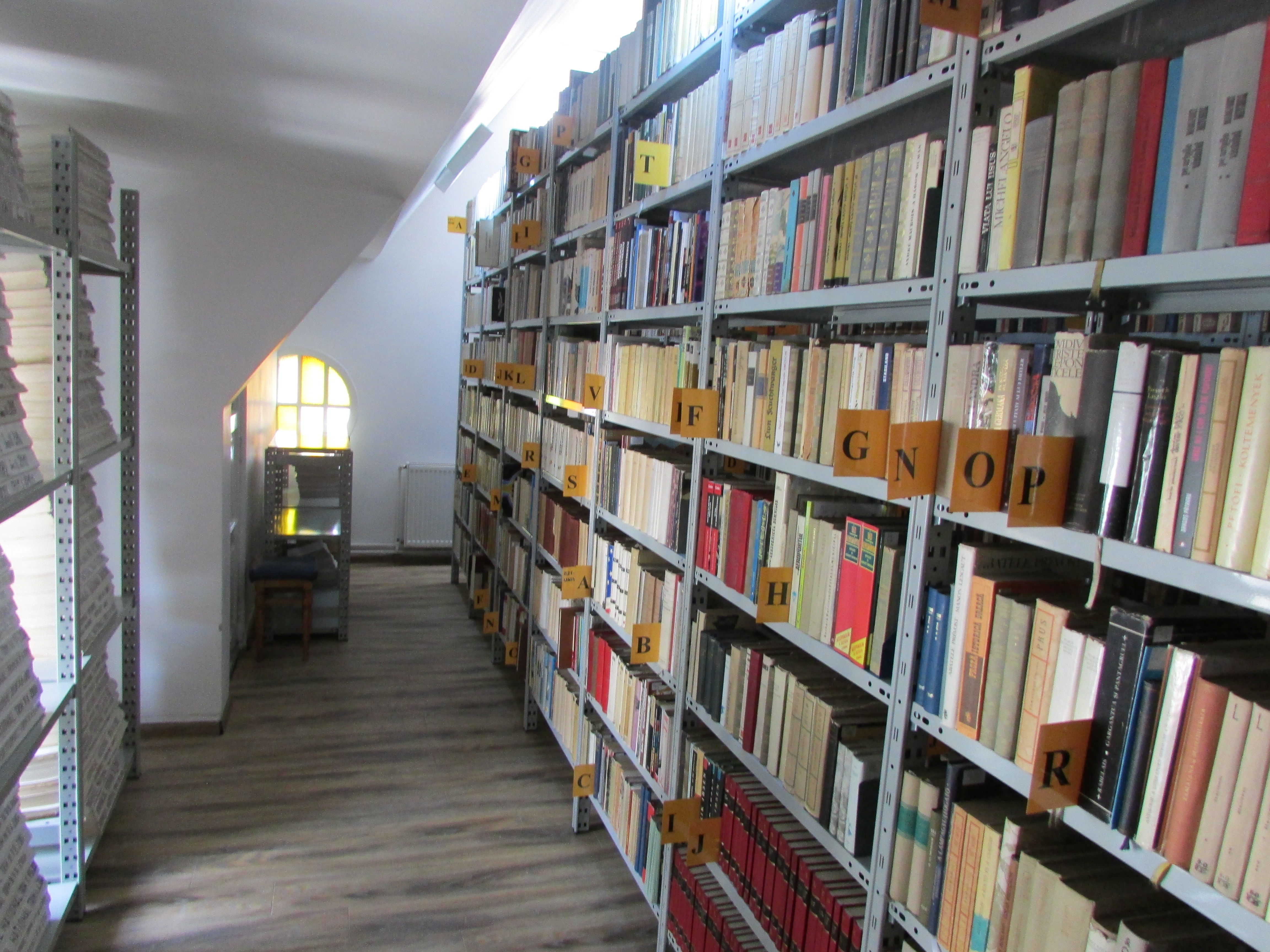 Biblioteca Municipală Reghin, spațiu nou, aceeași în slujba cititorului - Stiri din Mures, Stiri Targu mures - Liderul presei muresene