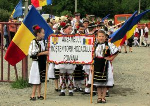 Armonie și culoare la Festivalul Internațional de Folclor „Pe Gurghiu în jos și-n sus”