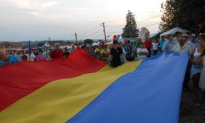 Simpatizanţi ai Noii Drepte Mureş, prezenţi la Festivalul Cântecului Popular şi Patriotic de la Oarba de Mureş