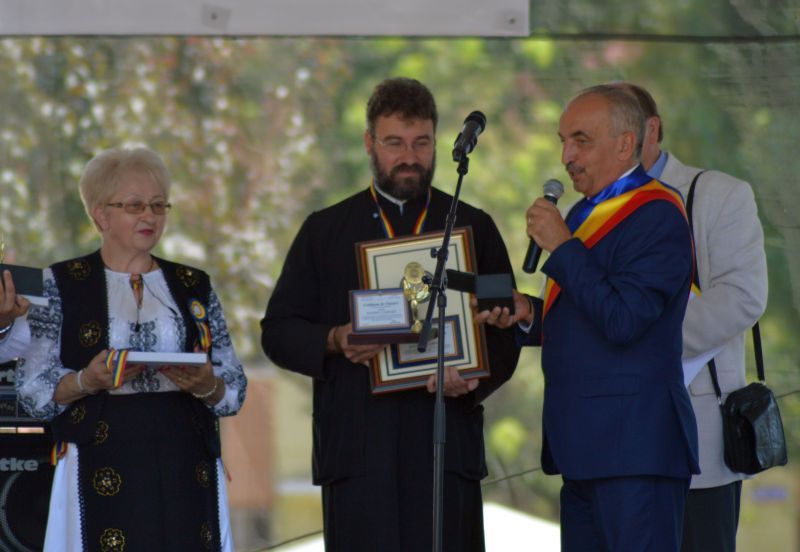 Doi noi Cetățeni de Onoare la Sărmașu