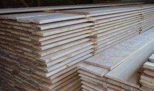 Material lemnos confiscat în Valea Gurghiului