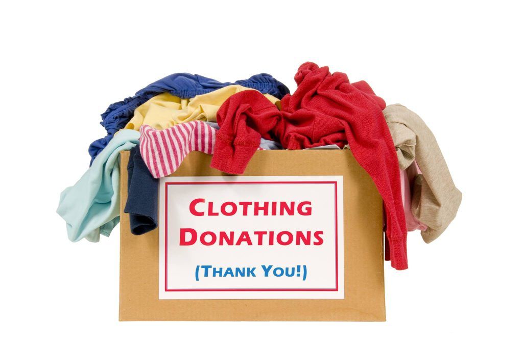 Donație de haine pentru copiii din Ogra
