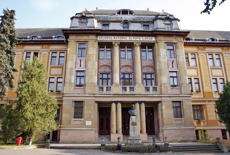 Lucrări de renovare la Colegiul Național „Alexandru Papiu Ilarian”