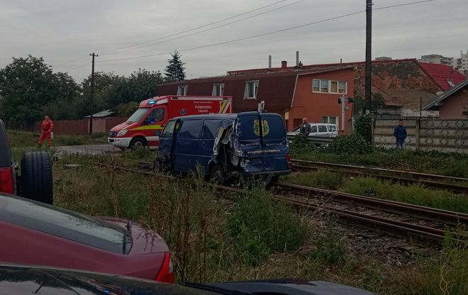 FOTO: Accident feroviar cu două victime în cartierul Aleea Carpaţi