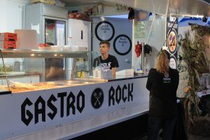 Un mic business gastronomic pornit chiar din inima rock a Reghinului: GASTRO ROCK