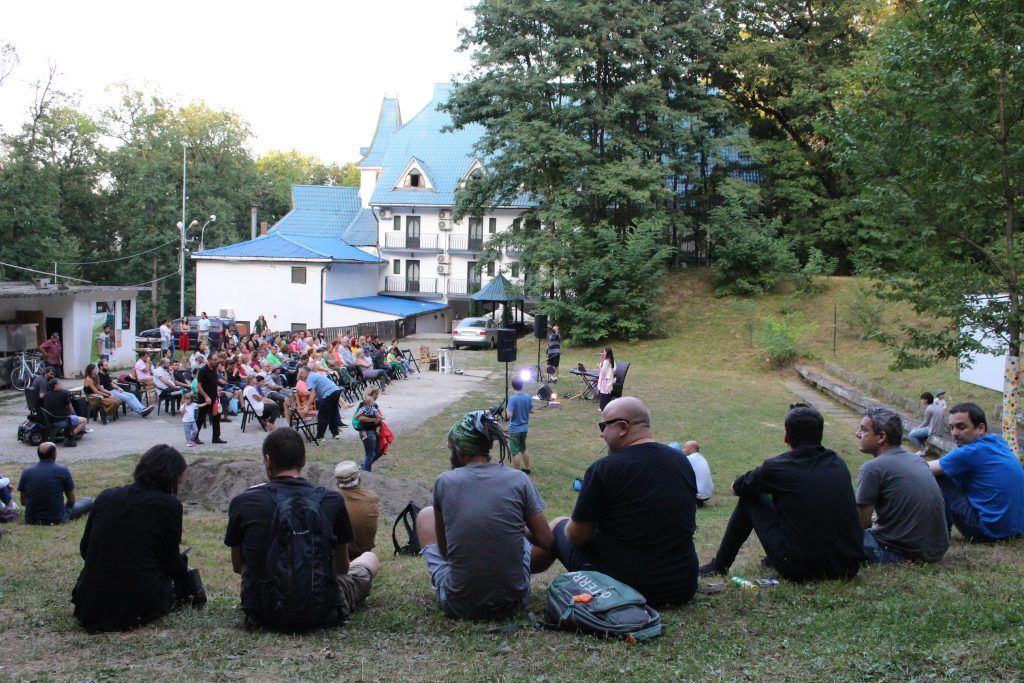 FOTOGALERIE: Pădurea Rotundă a adus „oxigen artistic” la Reghin timp de șapte zile