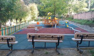 Au început lucrările la proiectul sighişorean “Amenajare parc şi loc de joacă strada Crizantemelor”