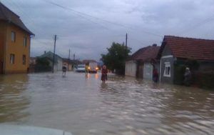 Hărţile de inundaţii, introduse în PUZ-urile și PUG-urile localităţilor din Mureş