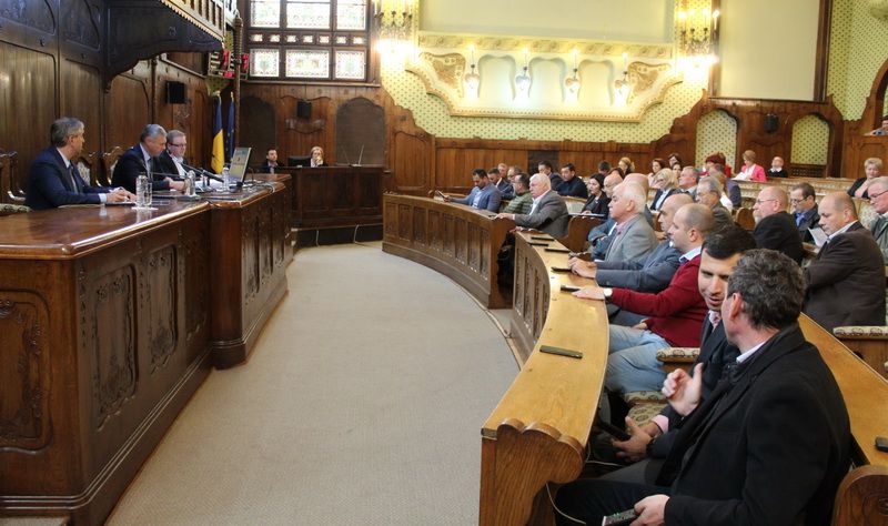 Şedinţă extraordinară la Consiliul Judeţean Mureş