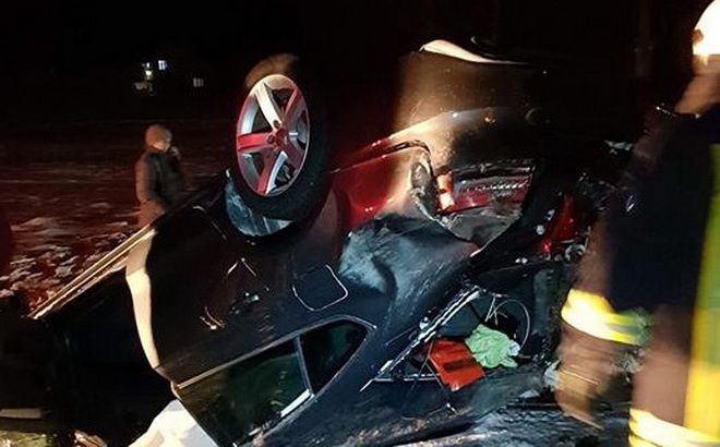 FOTO: Accident între trei autoturisme între Gurghiu şi Ibăneşti