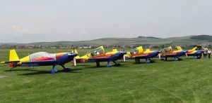 Cursuri gratuite pentru tineri de parașutism și planorism la aeroclub