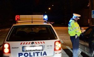 Târgu-Mureş: tânăr de 21 de ani prins băut, conducând o maşină furată!