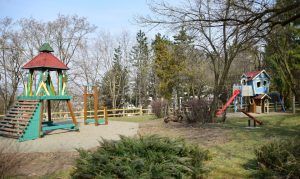 Parc de joacă nou și zonă de relaxare în pregătire pe Serpentina Veche din Târgu-Mureș