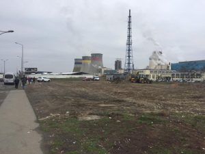 ALERTĂ: Stație de carburanți în construcție la 50 de m de platforma Azomureș