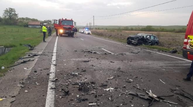 FOTO: Accident cu doi copii morţi pe DN 1 E60