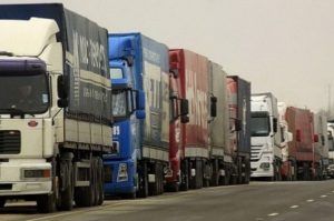 Restricţii pentru camioane la intrarea în Ungaria!