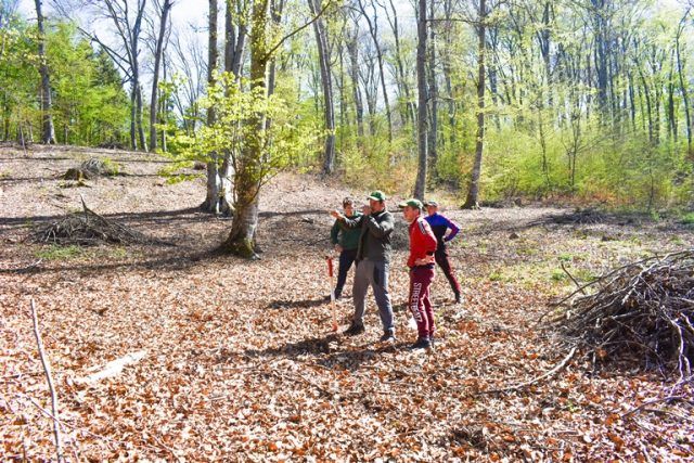 FOTO: Proba de traseu forestier, în prima zi a Concursului Național de Competențe în Silvicultură