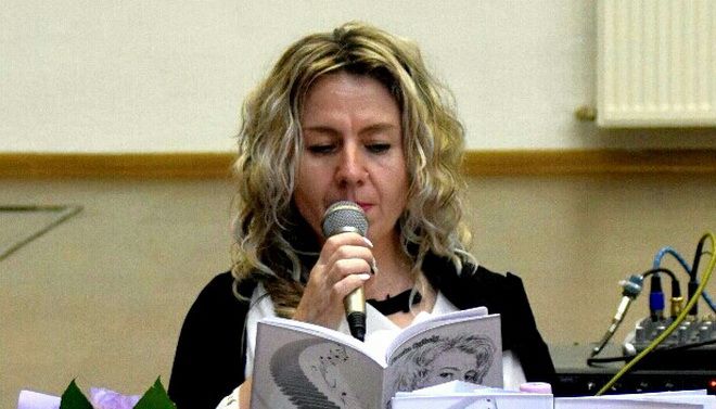 Piroska Székely, debut editorial la Sighişoara