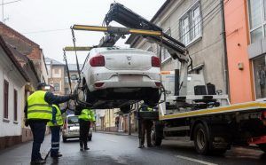 Târgu-Mureş: Cât îi va costa pe şoferi ridicarea maşinilor staţionate sau parcate neregulamentar