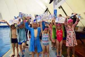 Târgu-Mureş: Cursurile gratuite de înot continuă