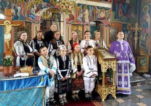 FOTO: Momente de suflet pentru credincioșii din Aluniș și Vălenii de Mureș