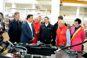 Ministrul Economiei, în vizită la singura fabrică de tractoare românești