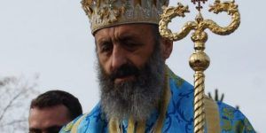 Sfințire de biserici la Reghin de către ÎPS Irineu