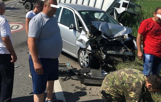 Accident între Gorneşti şi Reghin. Prim ajutor acordat de militarii din Forțele pentru Operații Speciale!