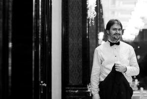 INTERVIU. Pianistul Silvan Negruțiu va concerta la Târgu Mureș: „Abia aștept reîntâlnirea cu publicul călduros de acasă”