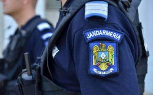 Mureş: Jandarm agresat în timpul unei misiuni!