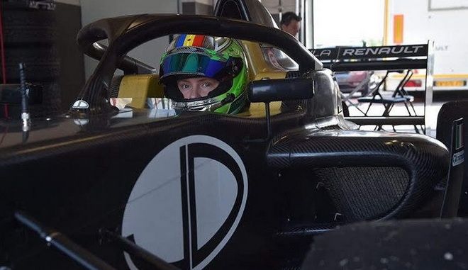 INTERVIU EXCLUSIV cu Filip Ioan Ugran, mureșeanul pilot de Formula 4: „Succesul vine la pachet cu foarte multe antrenamente și muncă”