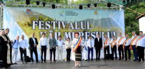 Festivalul Văii Mureșului Superior, de 15 ani în slujba tradițiilor și obiceiurilor