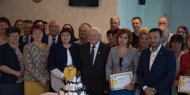 trial T menu FOTO: Sărbătoarea contabililor mureşeni - Stiri din Mures, Stiri Targu  mures - Liderul presei muresene