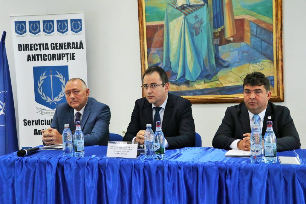 Workshop despre „Managementul riscurilor de corupție în instituțiile publice“ la Universitatea „Dimitrie Cantemir“ din Târgu Mureș