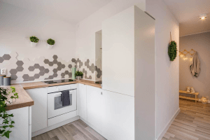 Maximizează spațiile mici cu mobilă de bucătărie în mod eficient