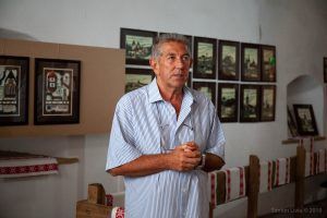 FOTO. Artistul Horea Remus Epure reinterpretează realitatea prin pictură, la SIMFEST