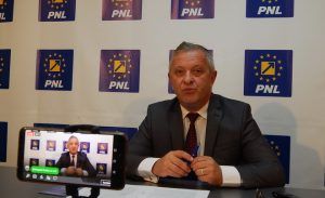 Liberalii din Mureş, start la strângeri de semnături pentru Klaus Iohannis