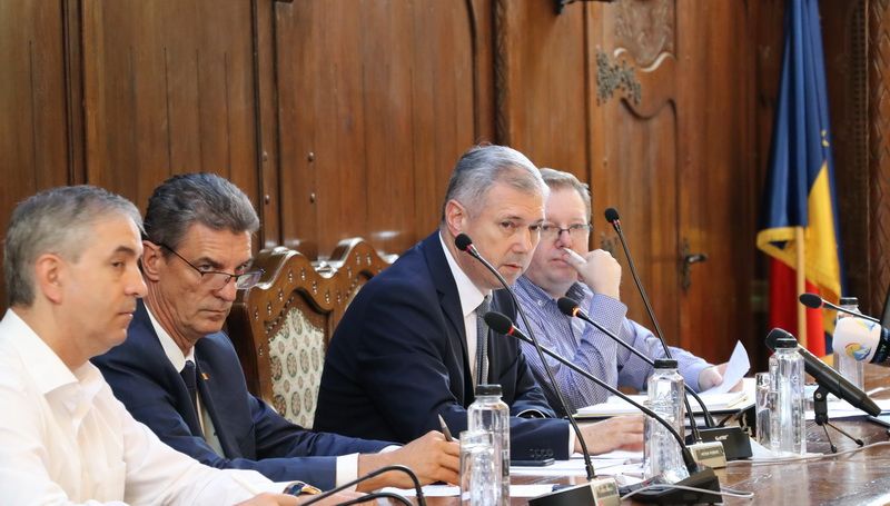Buget majorat pentru drumuri și echipamente noi la Spitalul Clinic Județean Mureș
