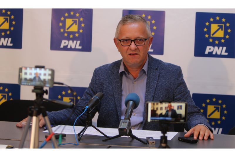 PNL, negocieri cu cinci partide pentru moțiunea de cenzură. Viitorul premier, propus de liberali