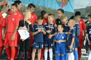 FOTO: Tinerii fotbaliști premiați la Ziua Comunei Deda