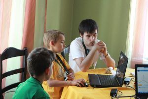Începe TechDrive! Înscrieți-vă copilul la cursuri interesante de programare