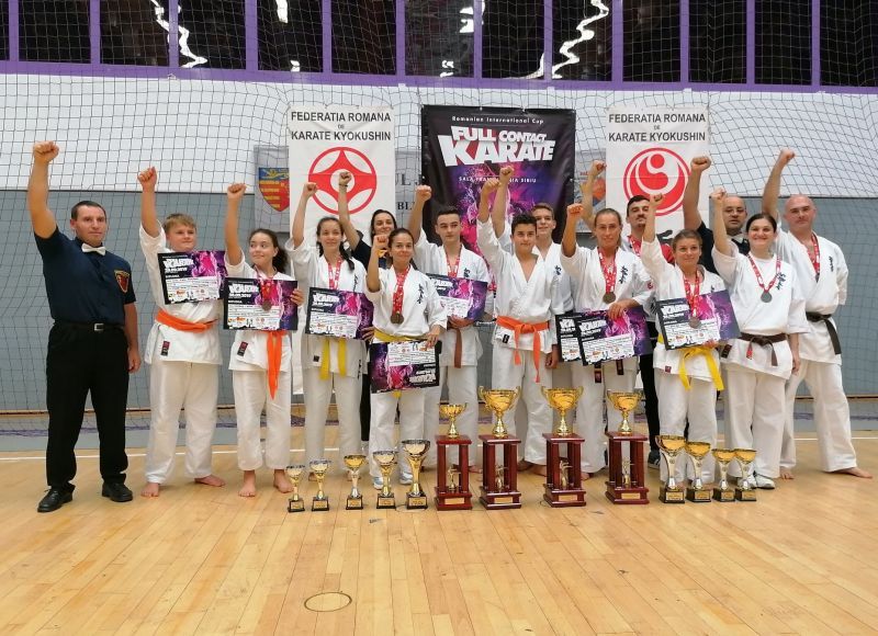 Un 13 norocos, în medalii, pentru karateka Tiger Budo